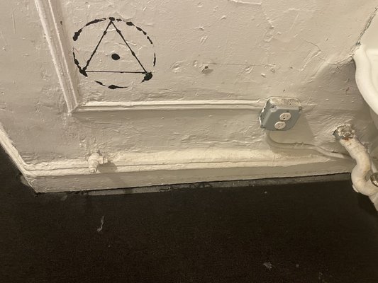 Carlton Arms Hotel by null