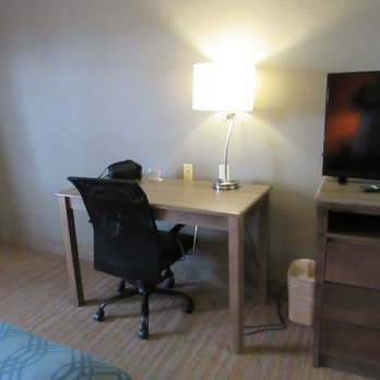 Econo Lodge - Desk area - Hotels Near Me - Forrest City, Arkansas Econo Lodge - Desk area - Hotels Near Me - Forrest City, Arkansas