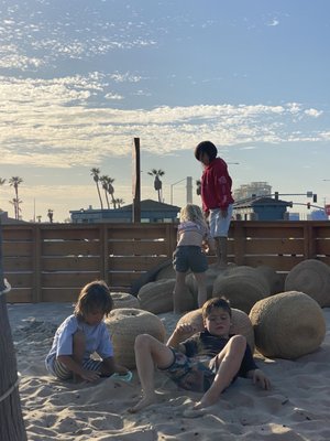 Sahara SandBar and Pizza by null