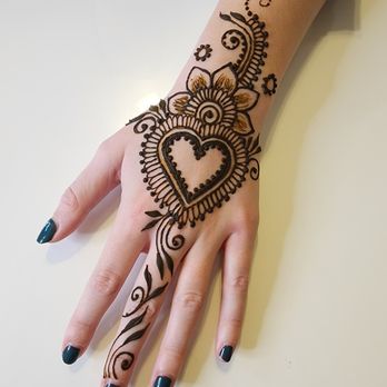 Essential Henna - Henna Heart at private appointment. - Henna Artists Near Me Essential Henna - Henna Heart at private appointment. - Henna Artists Near Me