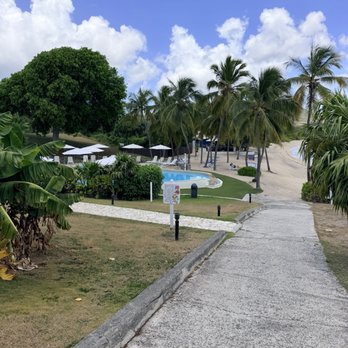 Beauregard's - The walk down to the bar-just beautiful! - Bars Near Me - Christiansted, Virgin Islands