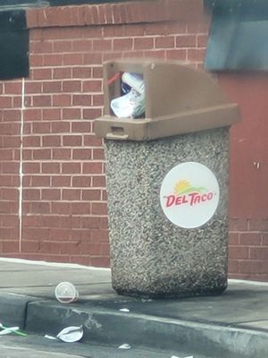 Del Taco by null