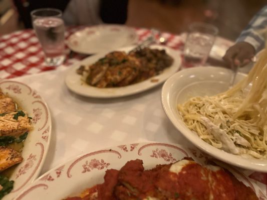 Maggiano's Little Italy by null