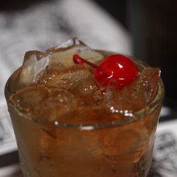 Top Notch Bar - Old Fashioned. (keepsmilingphoto.com)