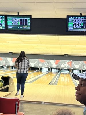 Bowlero Williamsburg by null