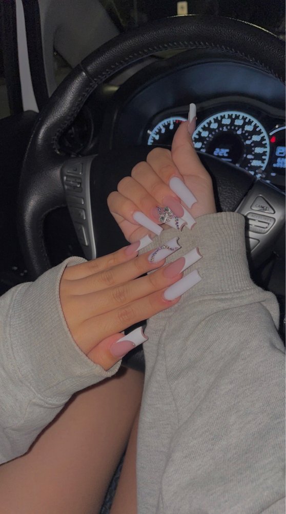 WHITE SPARKLE NAILS Updated September 2024 25 Photos & 16 Reviews 1125 Nicola Avenue, Port