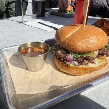 Mesa Burger - Santa Barbara - Burgers Near Me - Santa Barbara, California Mesa Burger - Santa Barbara - Burgers Near Me - Santa Barbara, California