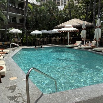 White Sands Hotel - Pool - Hotels Near Me - Honolulu, Hawaii