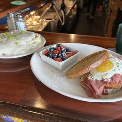 Griffin's Irish - Corned Beef Breakfast Sandwich