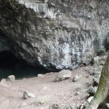Maniniholo Dry Cave - Landmarks & Historical Buildings Near Me - Kilauea, Hawaii Maniniholo Dry Cave - Landmarks & Historical Buildings Near Me - Kilauea, Hawaii