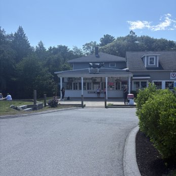 White Farms Ice cream - Ice Cream & Frozen Yogurt Near Me - Ipswich, Massachusetts White Farms Ice cream - Ice Cream & Frozen Yogurt Near Me - Ipswich, Massachusetts