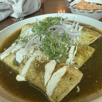 Suculenta Cocina - Enchiladas verde - Mexican Near Me - Pflugerville, Texas Suculenta Cocina - Enchiladas verde - Mexican Near Me - Pflugerville, Texas