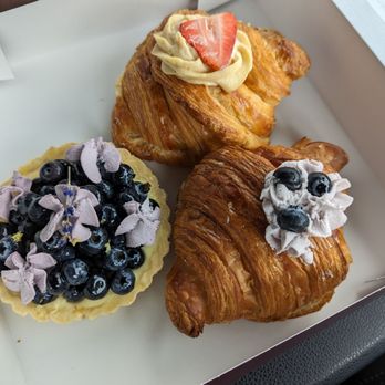 Croissants By Sheila Anne - Blueberry/Lemon/Lavender Tart, Blueberry/Lemon/Lavender Croissant, PB&J Croissant - Bakeries Near Me - Jenks, Oklahoma