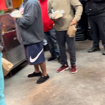 La Perla Tortilleria - The line goes out the door! Tamales sell out fast - Mexican Near Me - Midland, Texas La Perla Tortilleria - The line goes out the door! Tamales sell out fast - Mexican Near Me - Midland, Texas