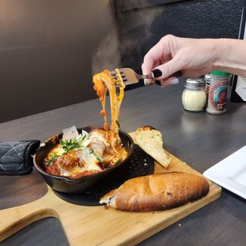 R Town Pizza - Meatballs with garlic bread. Look at that cheese pull! - Pizza Near Me - Reno, Nevada R Town Pizza - Meatballs with garlic bread. Look at that cheese pull! - Pizza Near Me - Reno, Nevada