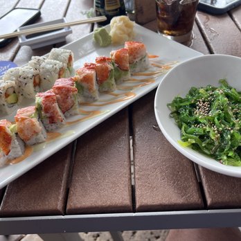 Dive Bar Restaurant - Seafood Near Me - Jupiter, Florida