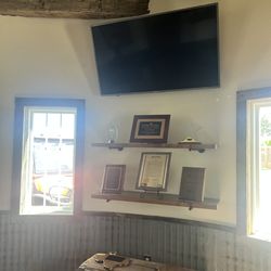 A & E Electronics