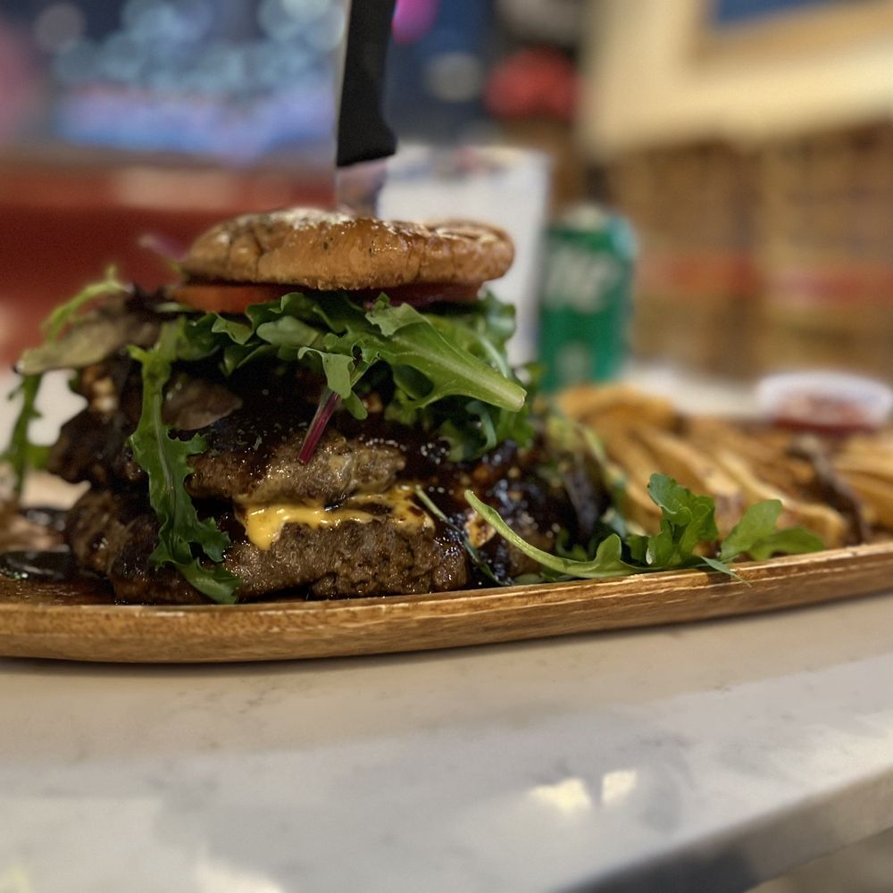 REDDS - The Big H Burger - American Near Me - Houston, Texas
