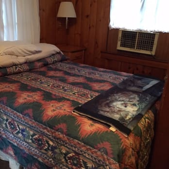 The Timber Lodge - Had my blanket at bottom of bed, very nice touch, thank you! - Hotels Near Me - Colorado Springs, Colorado The Timber Lodge - Had my blanket at bottom of bed, very nice touch, thank you! - Hotels Near Me - Colorado Springs, Colorado