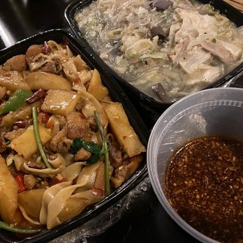 Chez Chili - Take out, big plate chicken and sour cabbage pork stew. - Chinese Near Me - Montreal, Quebec Chez Chili - Take out, big plate chicken and sour cabbage pork stew. - Chinese Near Me - Montreal, Quebec