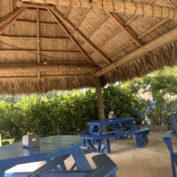 What The Fish Rolls - Outdoor seating - Seafood Near Me - Tavernier, Florida What The Fish Rolls - Outdoor seating - Seafood Near Me - Tavernier, Florida