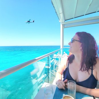 Sonesta Ocean Point - Da' plane. Da' plane. - Hotels Near Me - Maho Beach, West Virginia