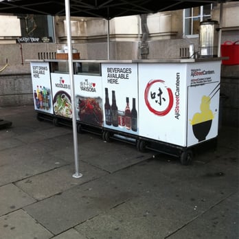 County Hall - Street vendor selling noodles - Landmarks & Historical Buildings Near Me - London, XGL