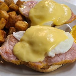 Wheel and Anchor Restaurant and Bar - Classic Benny
