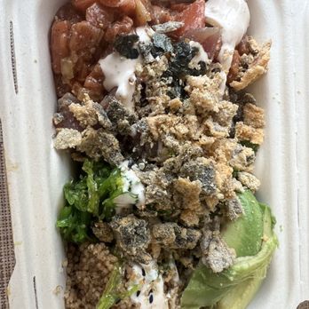 Kona Poke House - $16 with upgrades extra scoop fish avocado seaweed salad, quinoa and almost all the toppings! - Hawaiian Near Me - Duvall, Washington