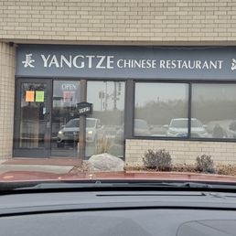 The line starts before the restaurant opens. The line starts before the restaurant opens.