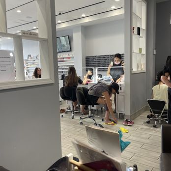 Happy Nails Boutique - Nail Salons Near Me - Chicago, Illinois Happy Nails Boutique - Nail Salons Near Me - Chicago, Illinois