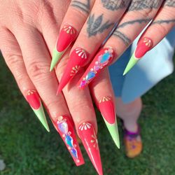 Sierra Nails