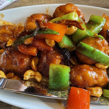 Peek A Bowl - Cashew Crispy Chicken - Asian Fusion Near Me - Plymouth, New Hampshire Peek A Bowl - Cashew Crispy Chicken - Asian Fusion Near Me - Plymouth, New Hampshire