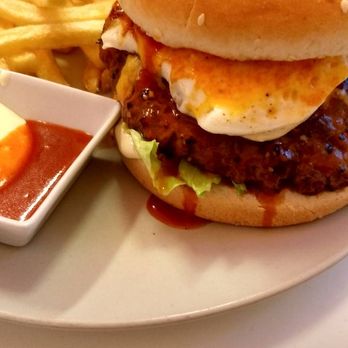 Banana Joe - The Special Burger (150gram burger, fried egg, cheese, sauces, vege fixins) - Burgers Near Me - København N, 84