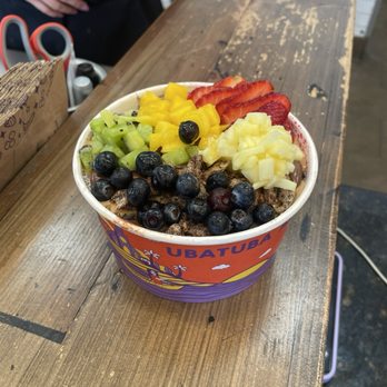 Ubatuba Açaí - Valencia - Large bowl - Juice Bars & Smoothies Near Me - Valencia, California Ubatuba Açaí - Valencia - Large bowl - Juice Bars & Smoothies Near Me - Valencia, California