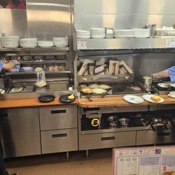 Waffle House - Grill area