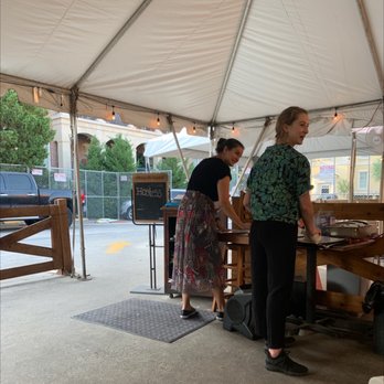 Crystal Beer Parlor - Outdoor - Southern Near Me - Savannah, Georgia