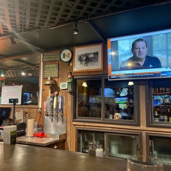 Kelly's Restaurant and lounge - a television in the bar - Bars Near Me - Milton Freewater, Oregon Kelly's Restaurant and lounge - a television in the bar - Bars Near Me - Milton Freewater, Oregon