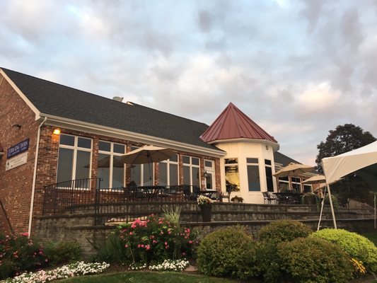 Storm King Tavern 18 Ridge Rd Cornwall Ny Restaurants Mapquest