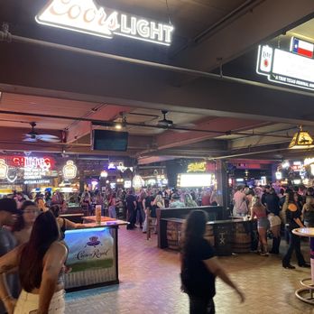 Billy Bob's Texas - Music Venues Near Me - Fort Worth, Texas