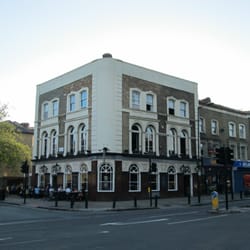 The Brownswood Park Tavern - Photo. June 2014.