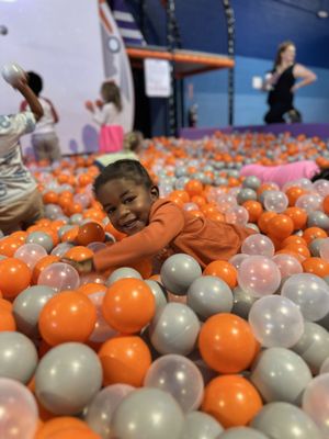 Me Land Chantilly by null