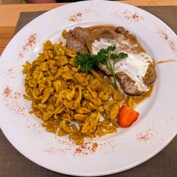 Hotel Aletsch - kalbsrahmschnitzel