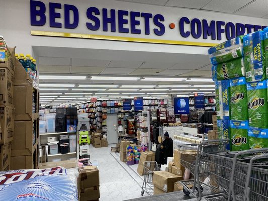 max showroom near me offers