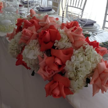 Creative Floral Designs - head table, flowers by Bernie - Floral Designers Near Me - San Gabriel, California Creative Floral Designs - head table, flowers by Bernie - Floral Designers Near Me - San Gabriel, California