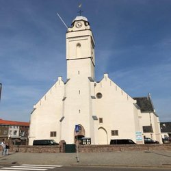 Andreaskerk - Andreaskerk Biely kostolík - weisse Kirche