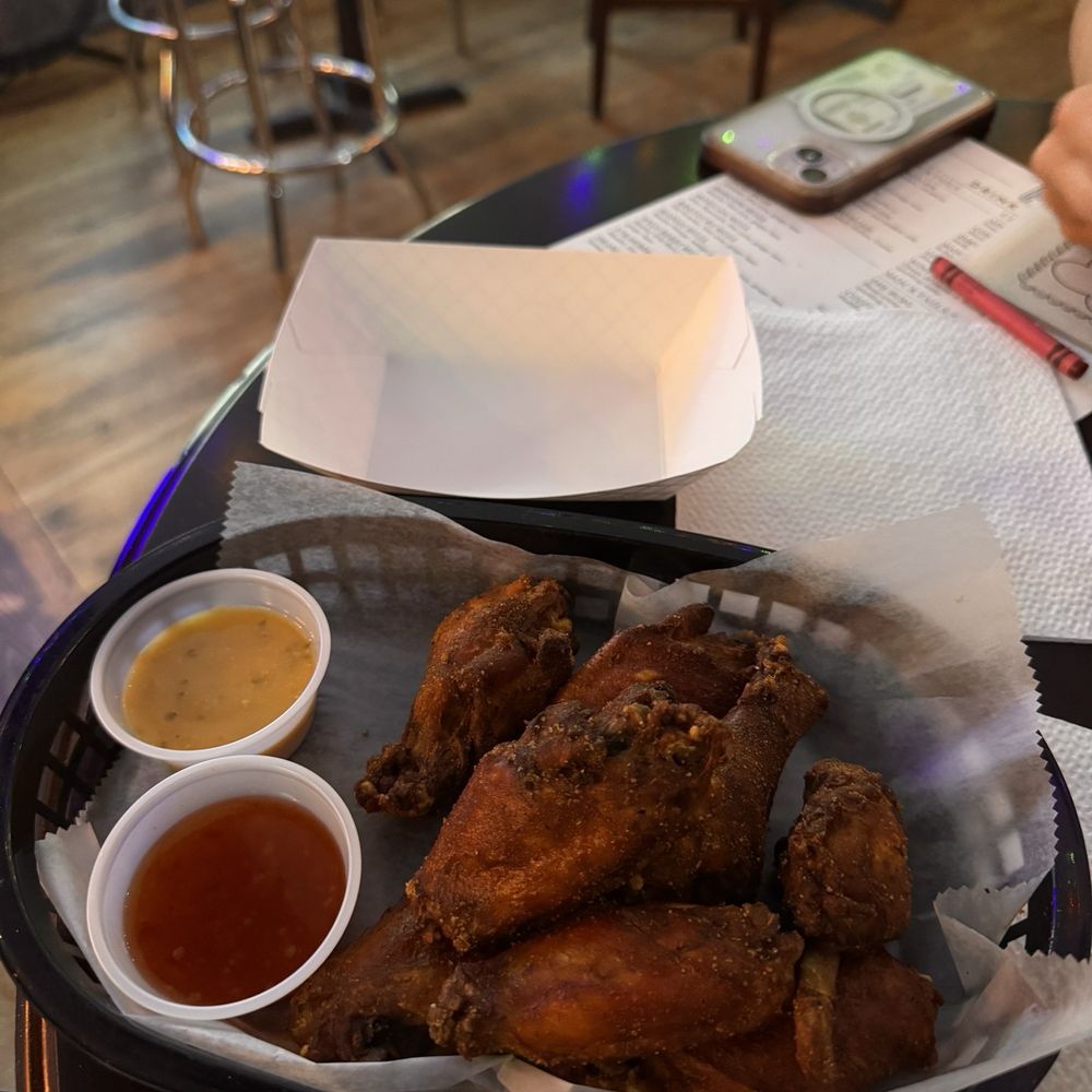 The Hilltop - Wing Wednesday - Bars Near Me - Cincinnati, Ohio