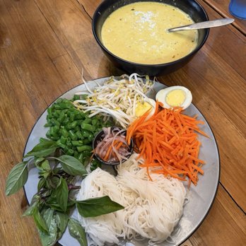Luv2eat Thai Bistro - Crab Curry(7/10) - Thai Near Me - Los Angeles, California Luv2eat Thai Bistro - Crab Curry(7/10) - Thai Near Me - Los Angeles, California