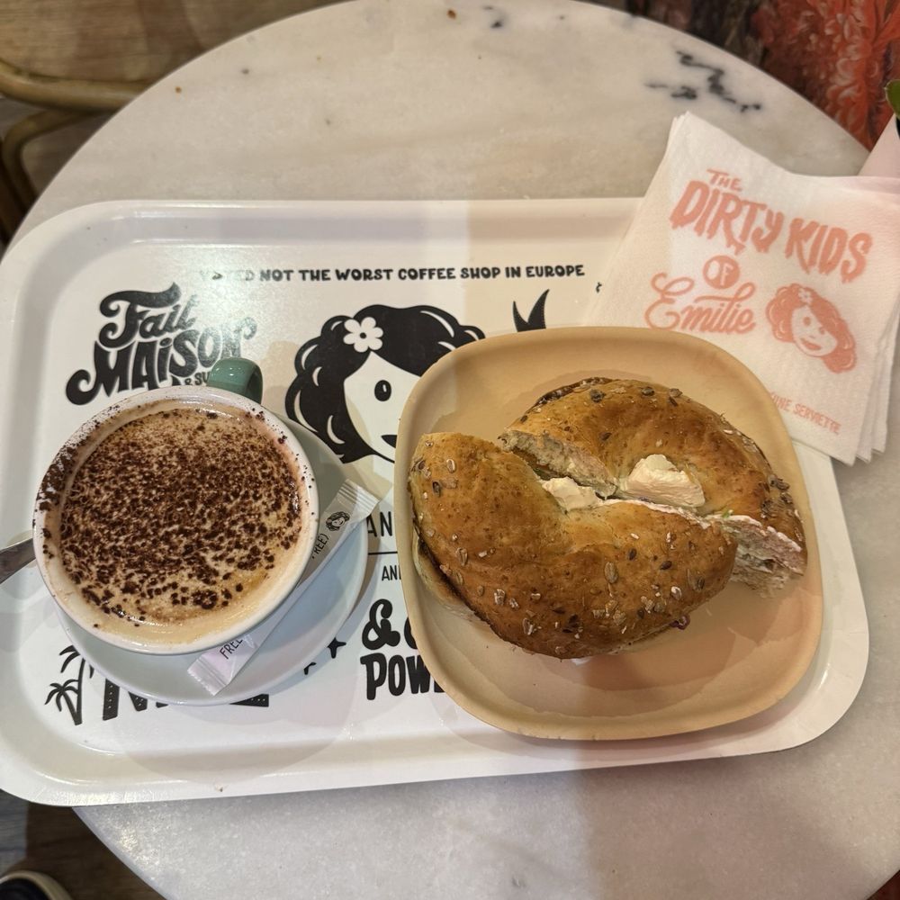 Emilie & the Cool Kids - Cappuccino with bagel and salmon - Breakfast & Brunch Near Me - Nice, 06