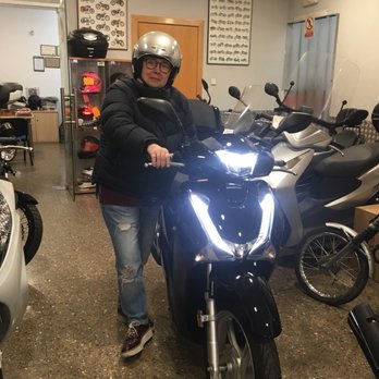Team Richie - Motorcycle Dealers Near Me - Barcelona, B Team Richie - Motorcycle Dealers Near Me - Barcelona, B